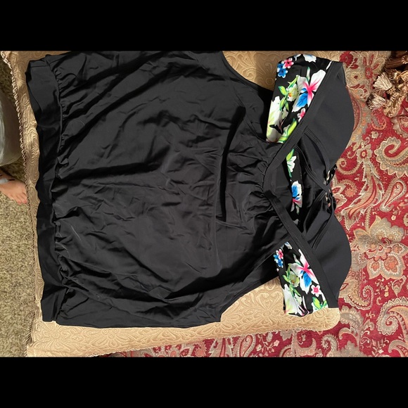 Tankini bathing suit - Picture 2 of 11